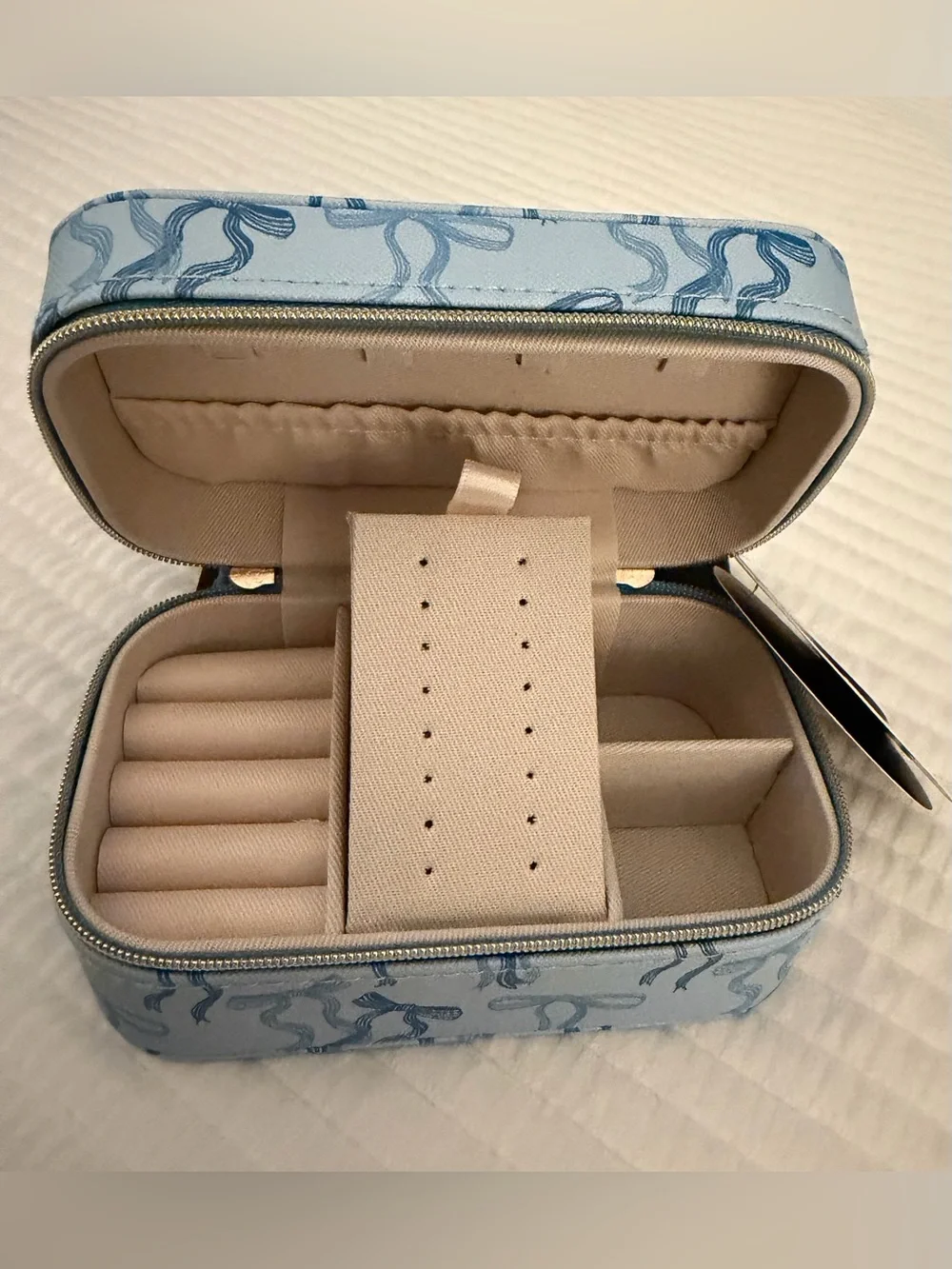 Tender Love + Carry Blue Bow Travel Jewelry Case